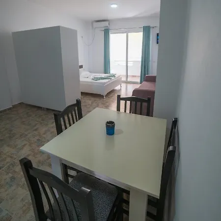 Deepblue Apts 2 شقة *